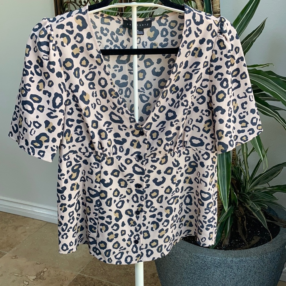 Sanctuary animal print top size S